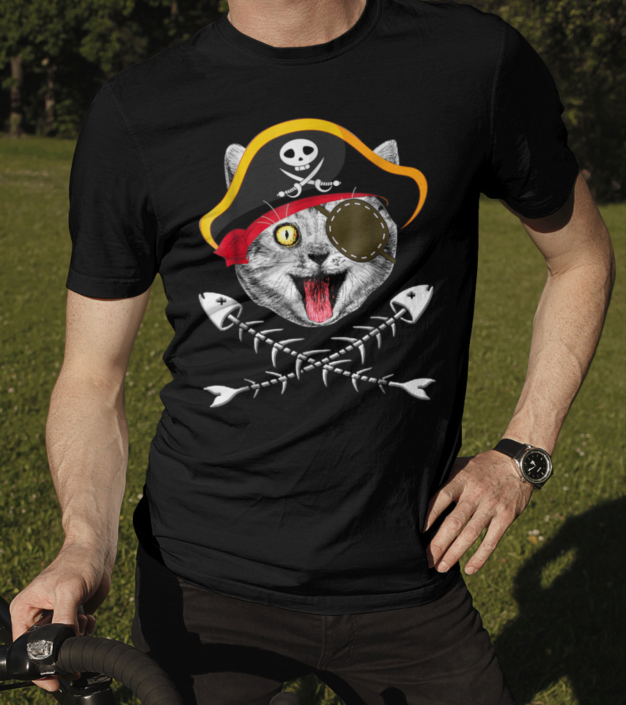 Cat Pirate Jolly Roger Flag Skull Crossbones Eyepatch Fishbones T-Shirt