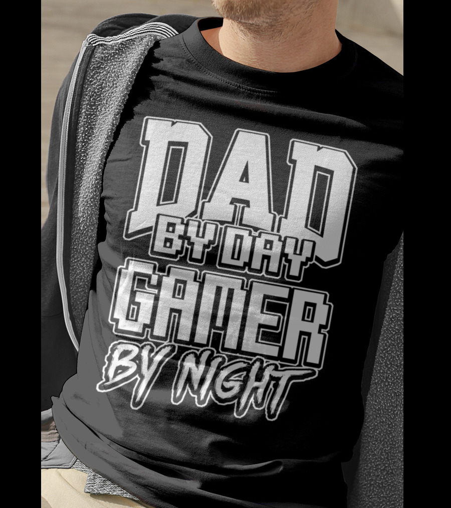 Dad By Day Gamer By Night Christmas Video Computer Games T-Shirt