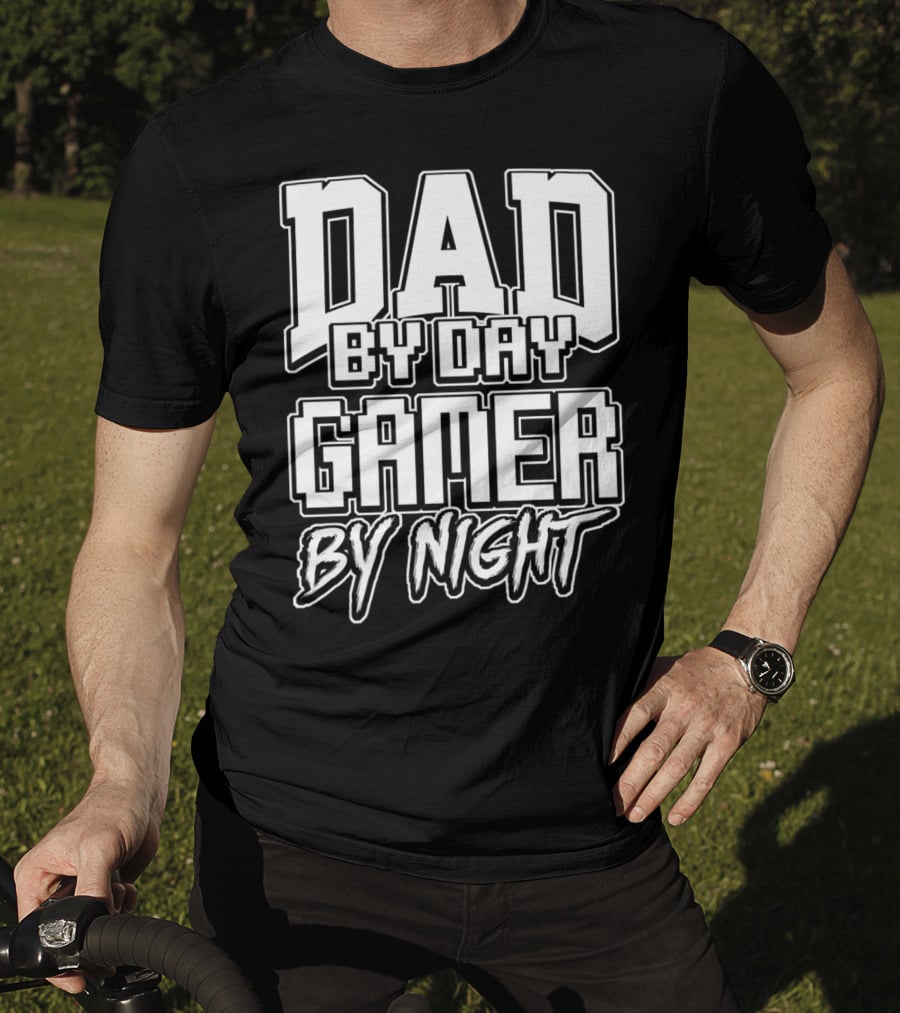 Dad By Day Gamer By Night Christmas Video Computer Games T-Shirt