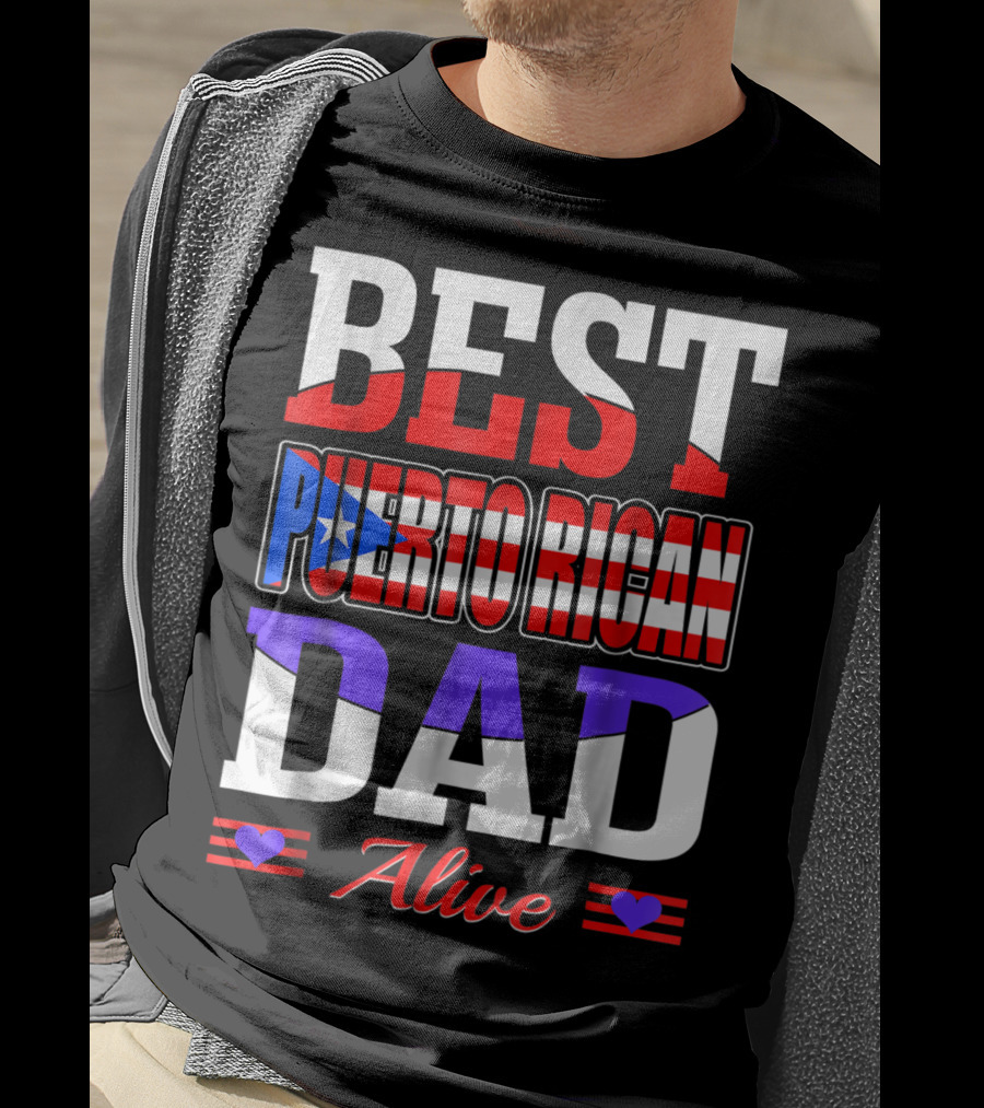 Best Puerto Rican Dad Alive USA Flag Style With Hearts T-Shirt