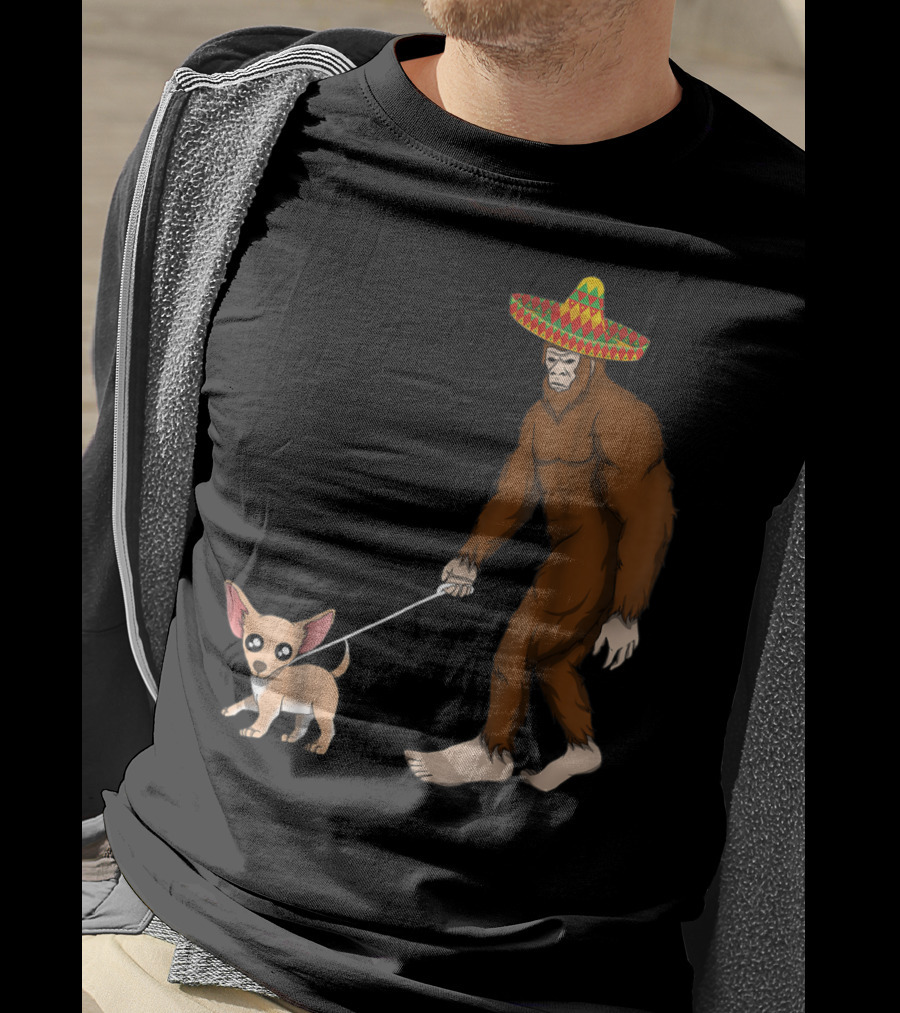 Bigfoot Sombrero Walking Chihuahua Cinco De Mayo T-Shirt