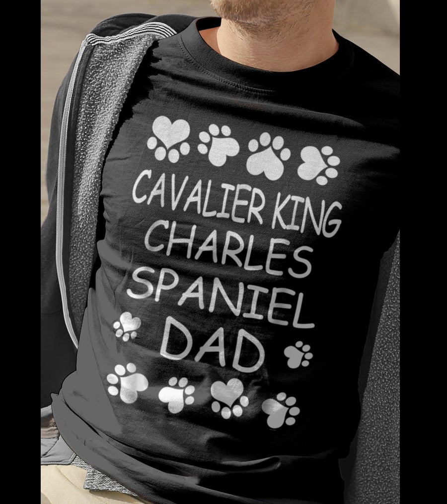 Cavalier King Charles Spaniel Dad Paw Heart Design Christmas Tee96 T-Shirt
