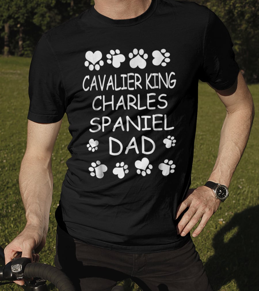 Cavalier King Charles Spaniel Dad Paw Heart Design Christmas Tee96 T-Shirt