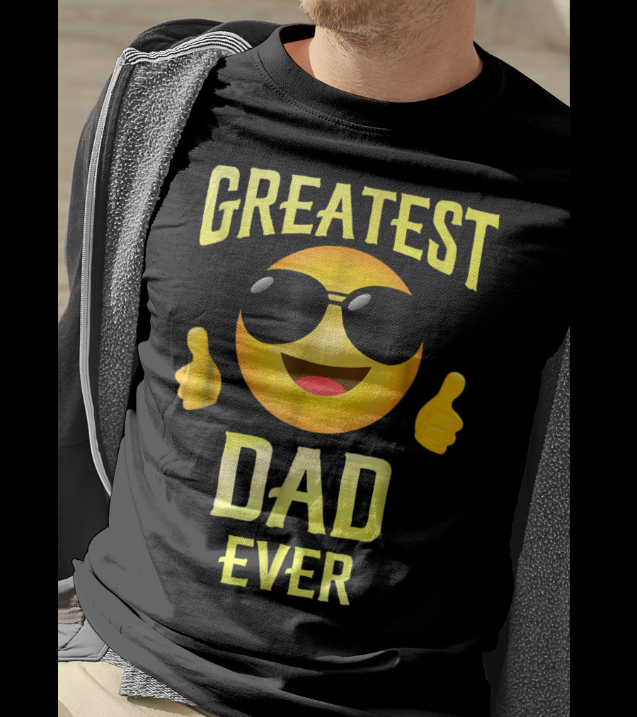 Fathers Day Greatest Dad Ever Emoji Thumbs Up Family68 T-Shirt