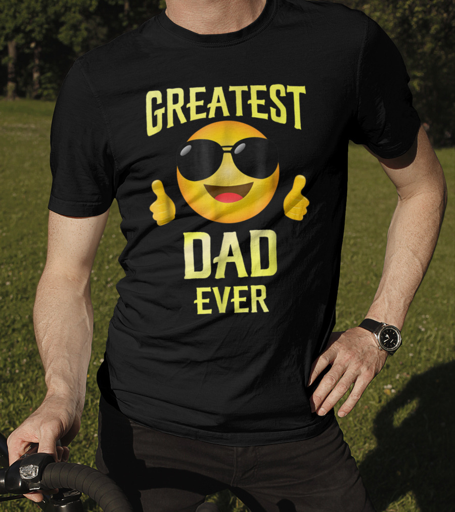 Fathers Day Greatest Dad Ever Emoji Thumbs Up Family68 T-Shirt