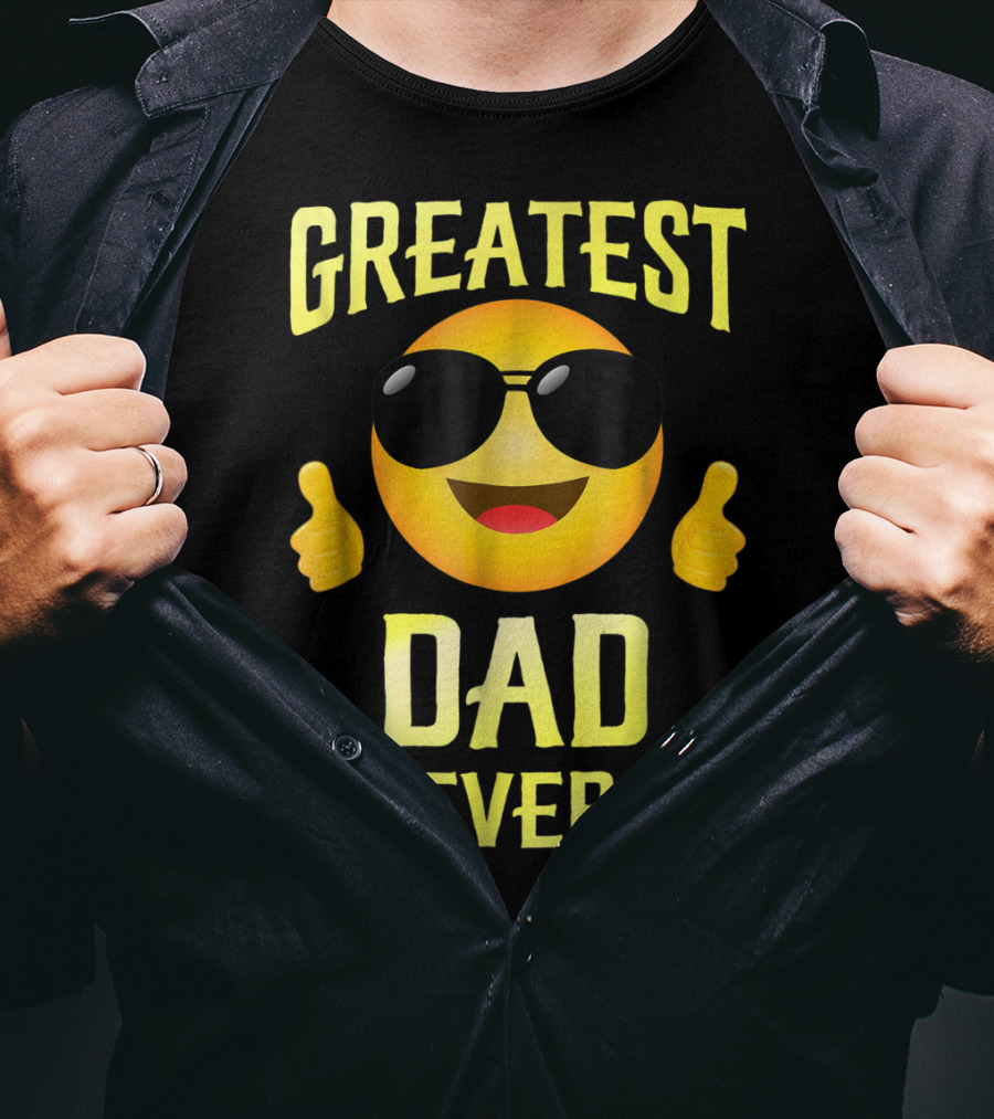 Fathers Day Greatest Dad Ever Emoji Thumbs Up Family68 T-Shirt