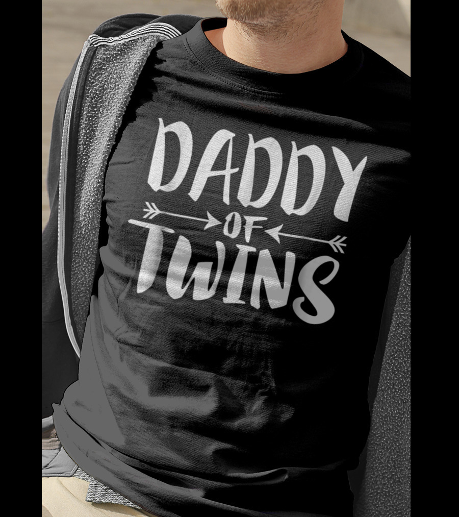 Daddy Of Twins New Dad Father Announcement T-Shirt
