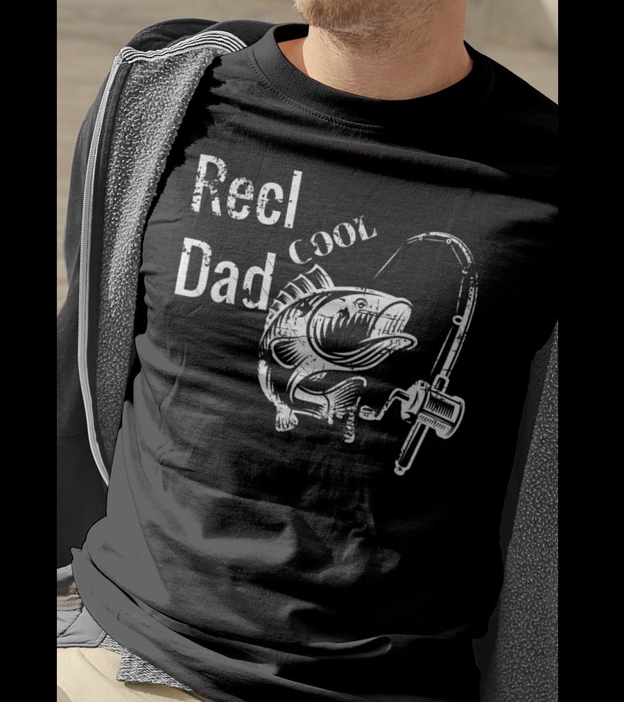 Reel Cool Dad Fishing Papa Tee28 T-Shirt