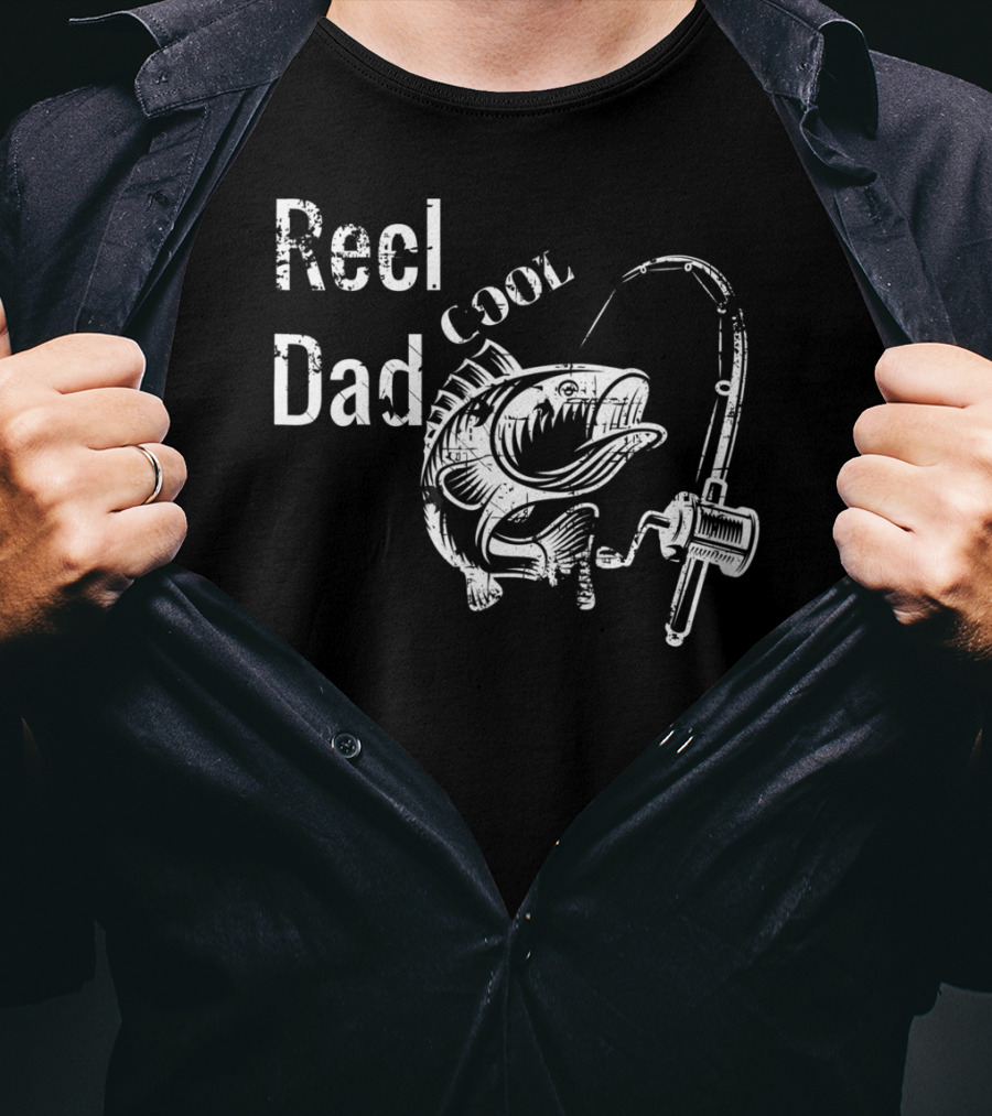 Reel Cool Dad Fishing Papa Tee28 T-Shirt