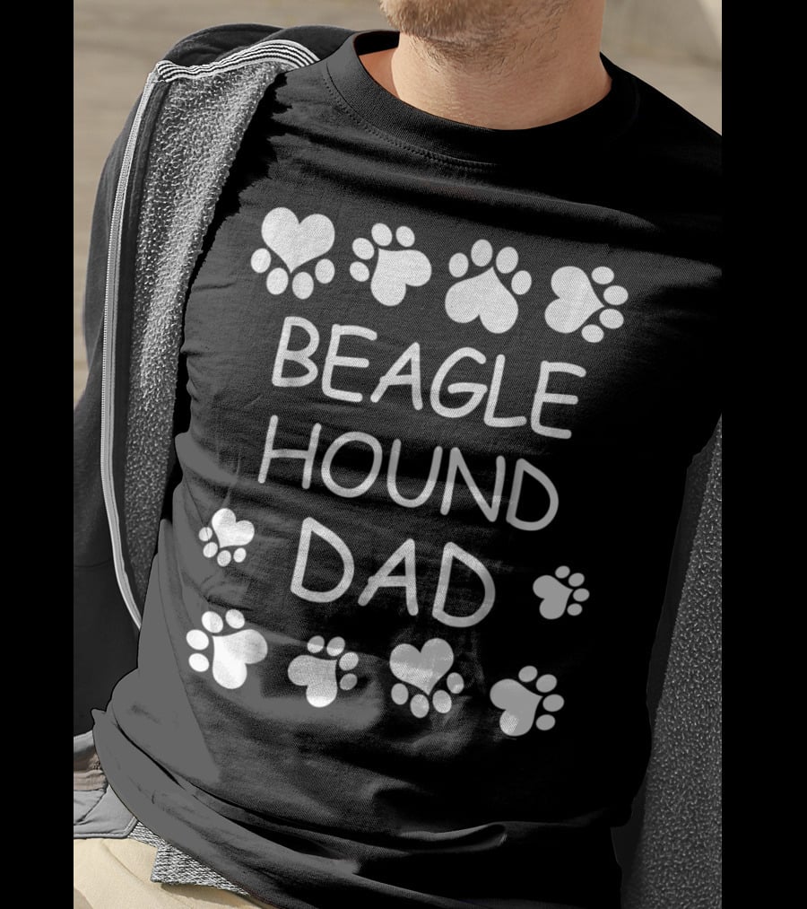 Beagle Hound Dad Paw Print Hearts Christmas Birthday T-Shirt