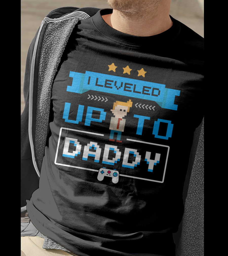 I Leveled Up To Daddy Pixel Art Gamer Pregnancy Announcement T-Shirt