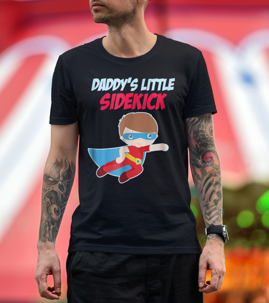 DADDYS LITTLE SIDEKICK Boys Cute Kid Dad Superhero Cape T-Shirt
