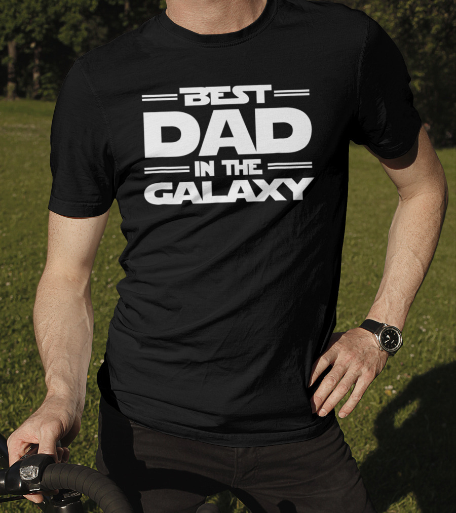 Best Dad In The Galaxy Funny SciFi 90s T-Shirt