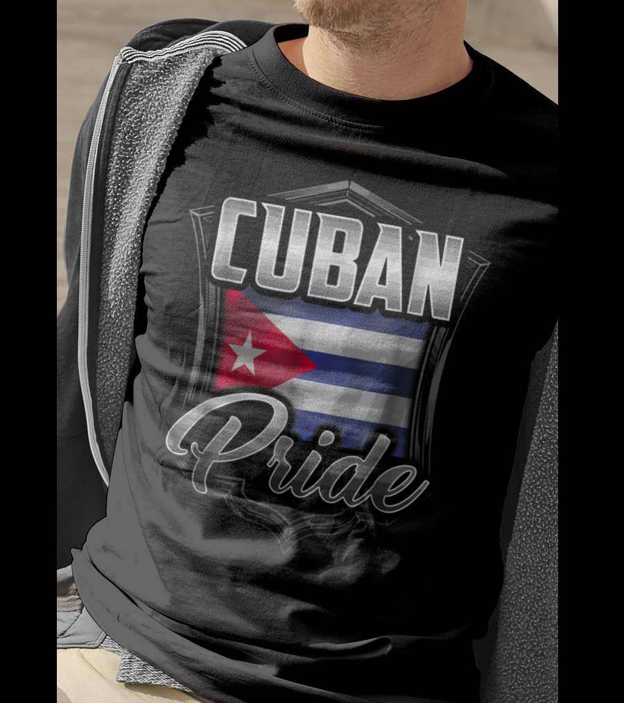 Cuban Pride Cuba Flag Shield Heritage Roots Dad Family 43 T-Shirt