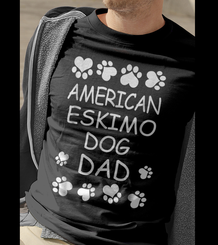 American Eskimo Dog Dad Paw Print Hearts T-Shirt
