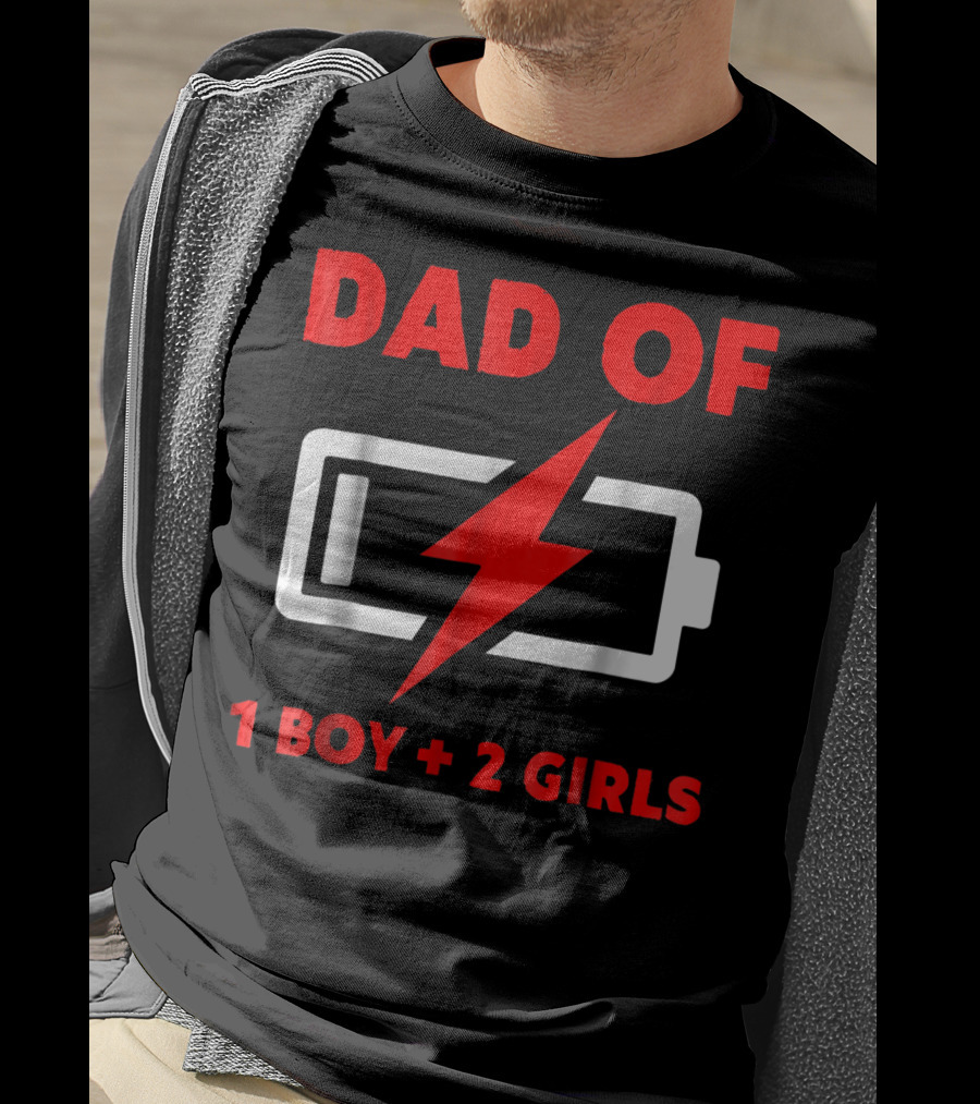Dad Of 1 Boy 2 Girls Low Battery Symbol Father's Day T-Shirt
