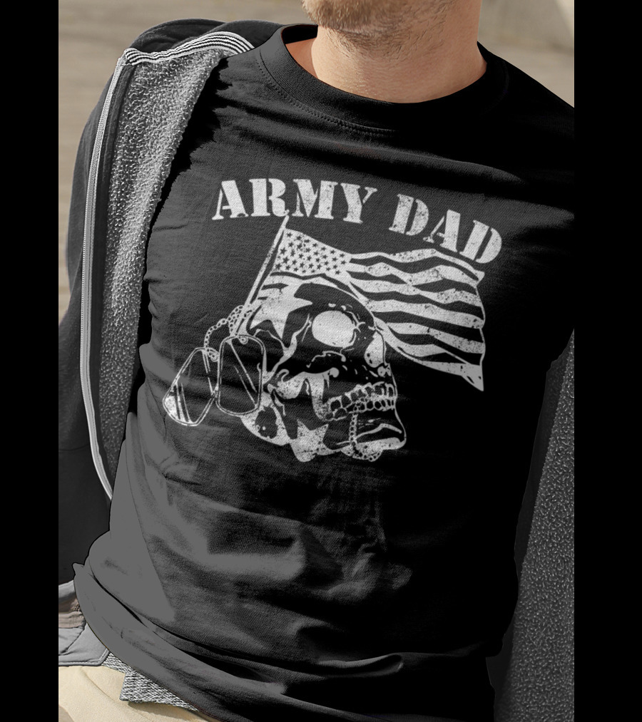 Army Dad Skull With American Flag And Dog Tags Veterans Pride T-Shirt