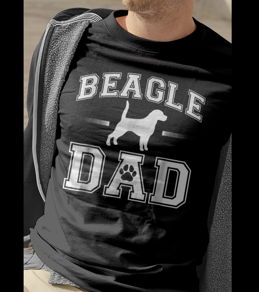 Beagle Dad Paw Print Cool Dog Dad T-Shirt