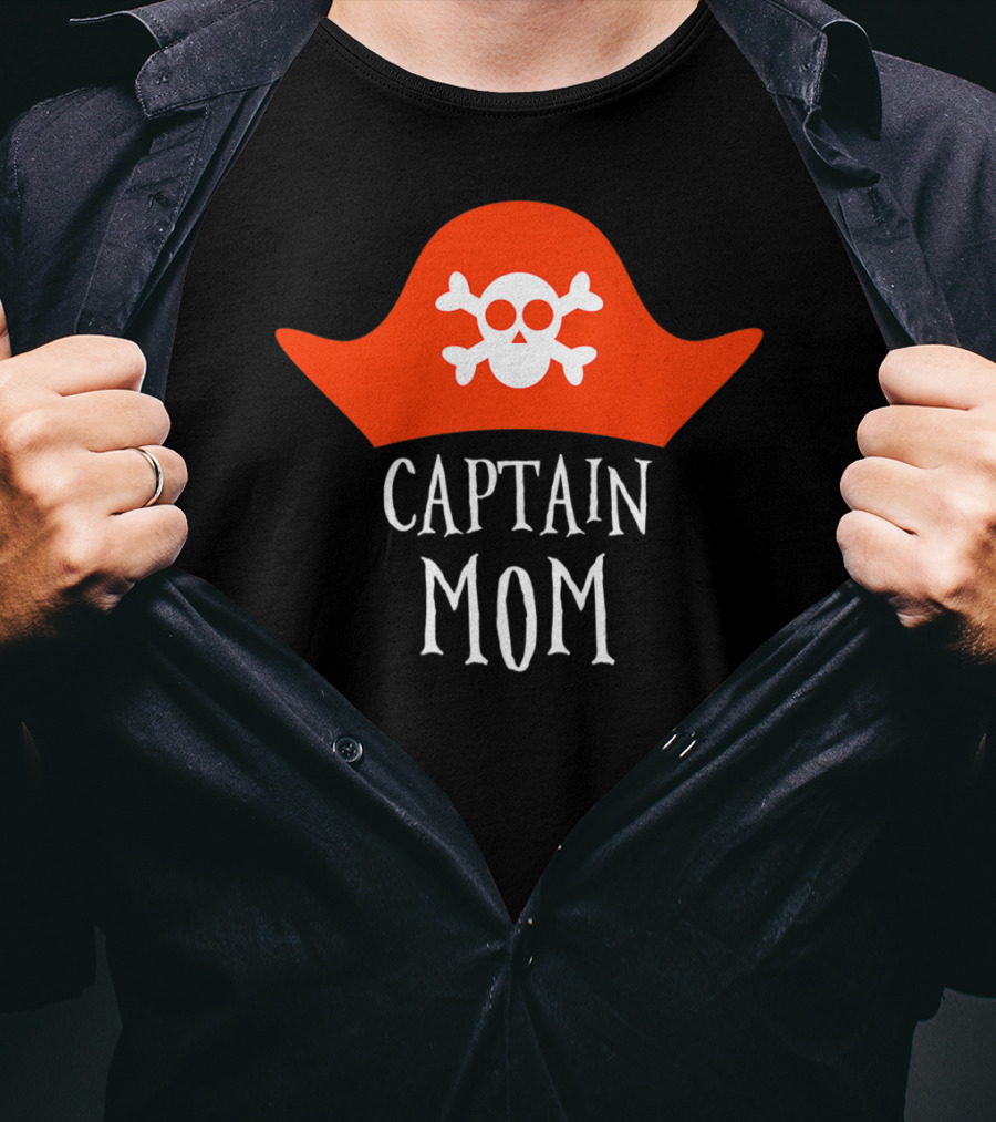 Captain Mom Pirate Skull Halloween Costume 84 T-Shirt