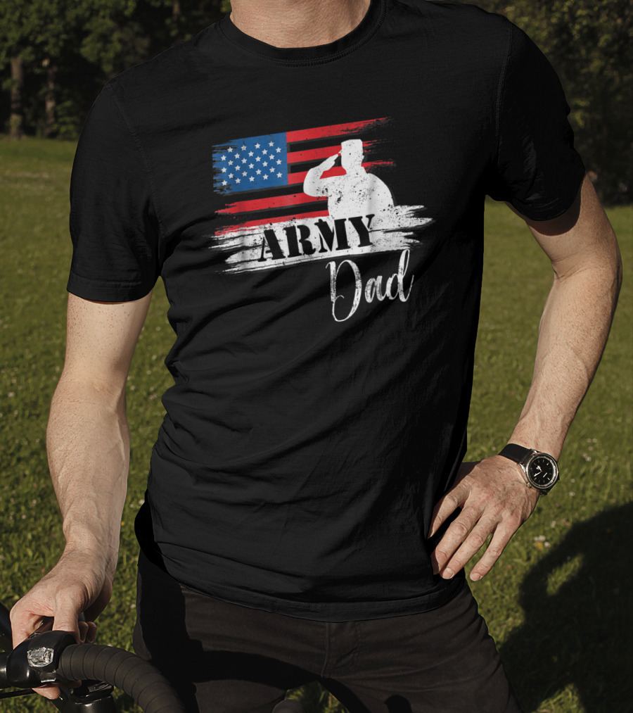 Patriotic Veteran Army Dad Saluting US Flag T-Shirt