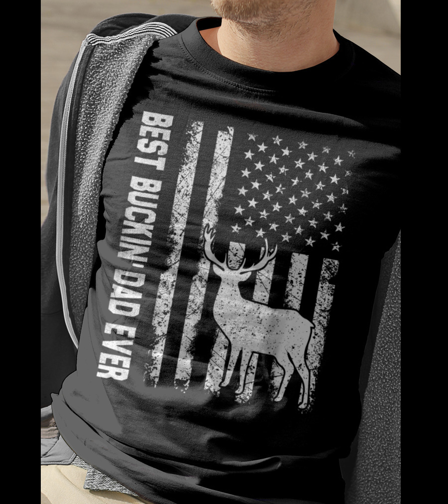 Best Buckin Dad Ever American Flag Deer T-Shirt
