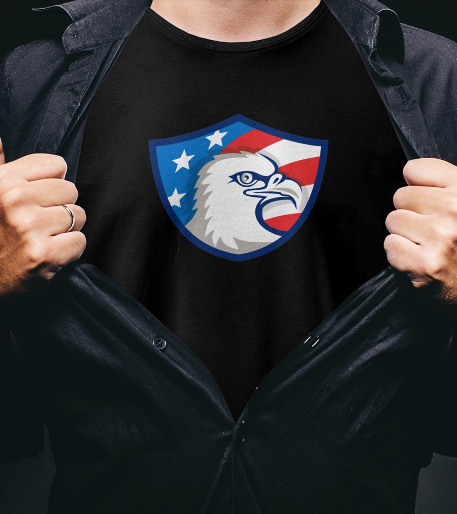 Bald Eagle Head USA Flag Shield Retro 1463 Stars And Stripes Motif T-Shirt