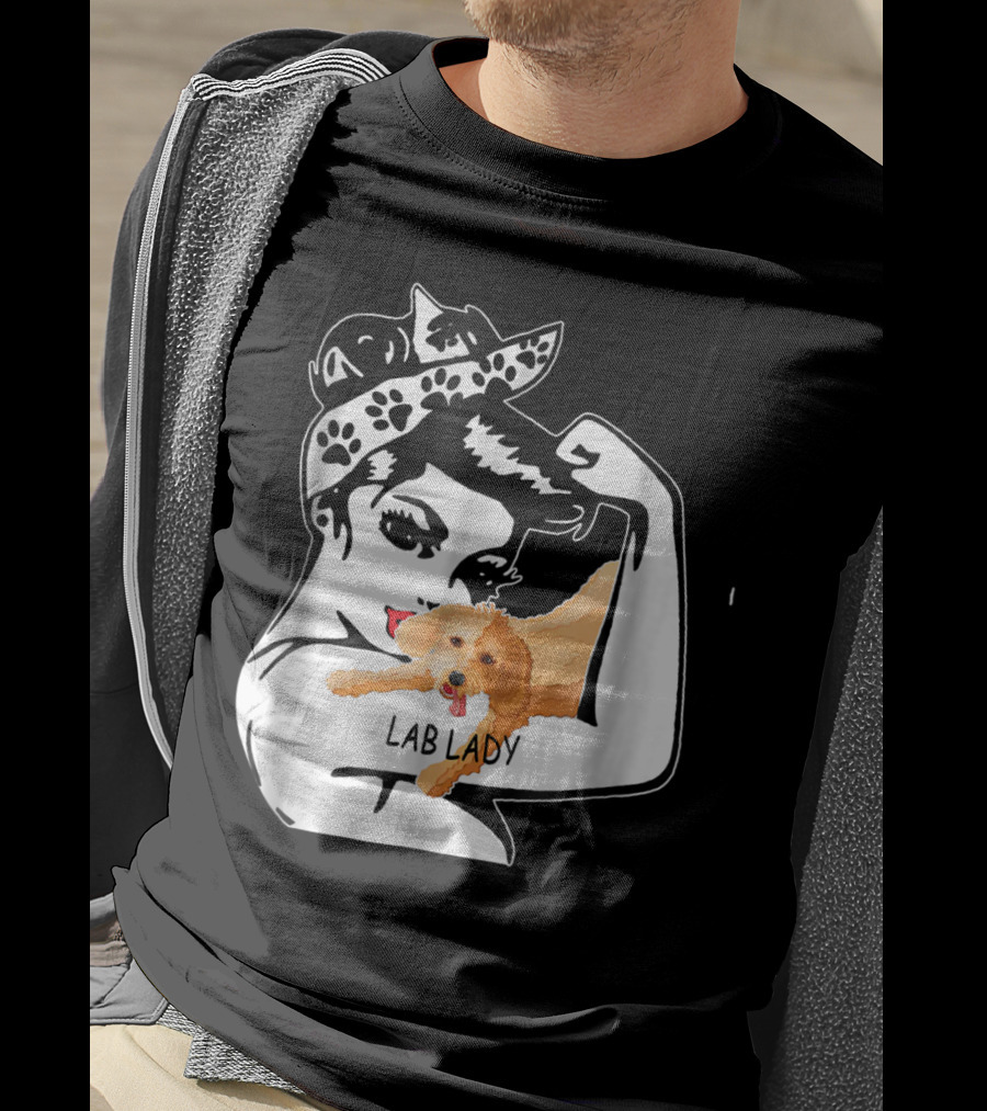 Labrador Retriever Lady Funny Mom Birthday Lab Lady T-Shirt