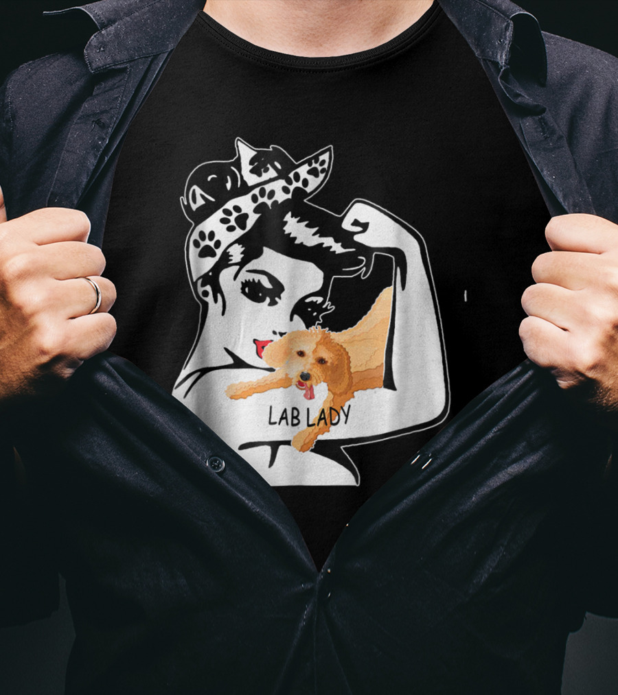 Labrador Retriever Lady Funny Mom Birthday Lab Lady T-Shirt