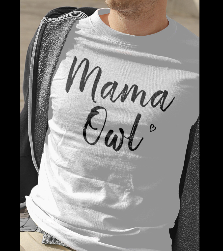 Mama Owl Cute Heart Mom15 T-Shirt