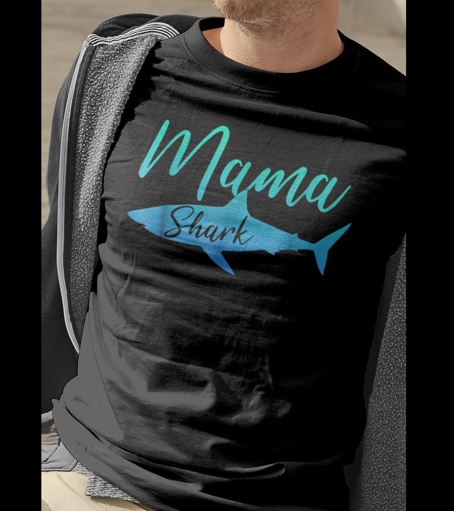 Mama Shark Funny Mom Mommy Gag Humor Lover Joke21 T-Shirt