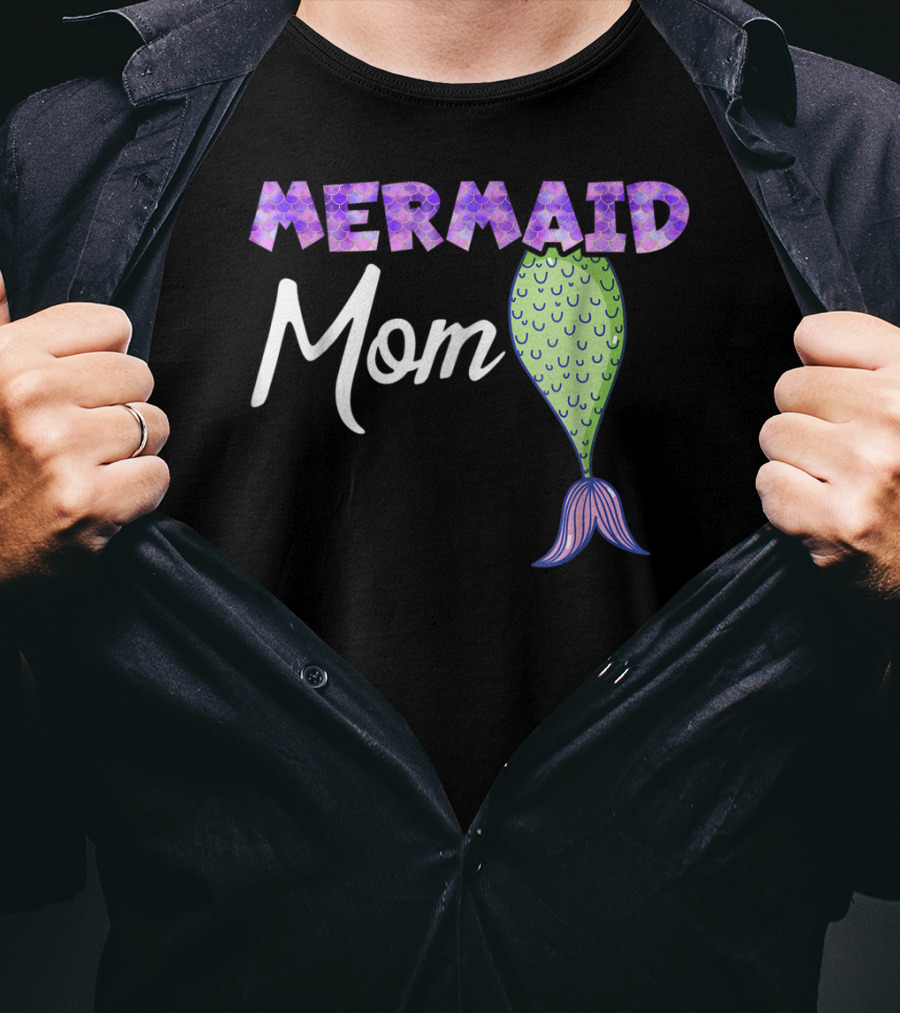 Mermaid Mom Birthday Party Mommy Wife33 T-Shirt