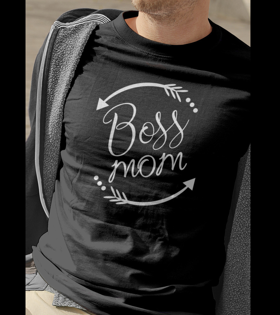 Boss Mom Arrows With Dots Mothers Day T-Shirt
