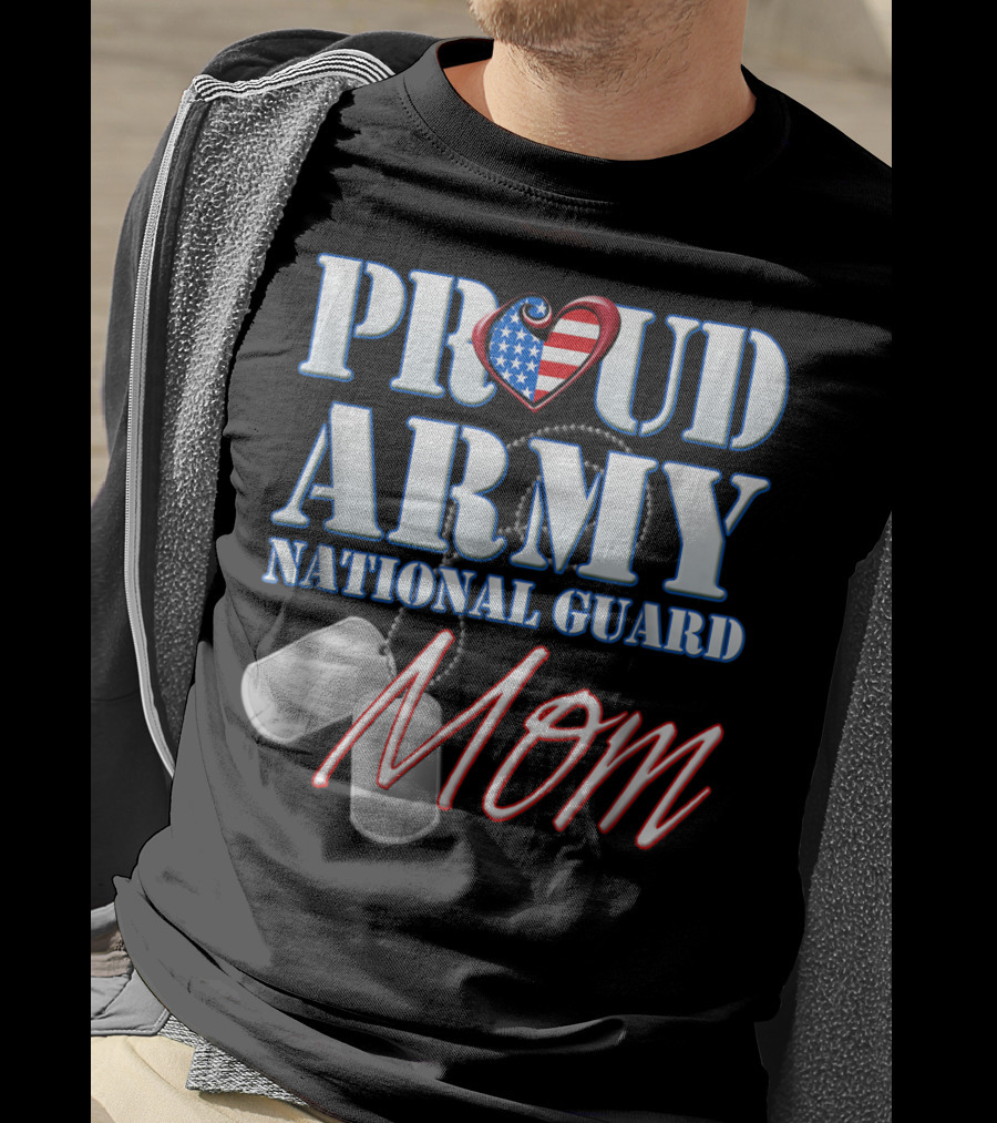 Proud Army National Guard Mom USA Heart Dog Tags T-Shirt