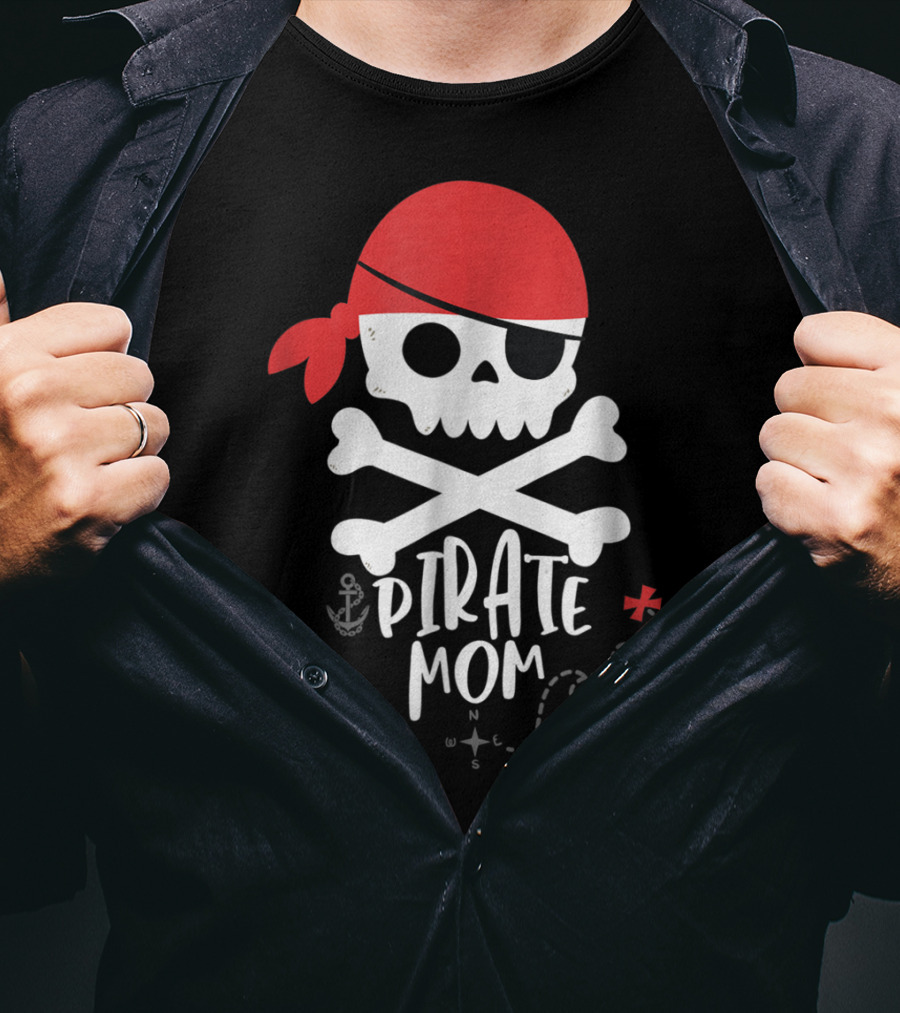 Pirate Mom Skull And Crossbones With Red Bandana Map Anchor T-Shirt