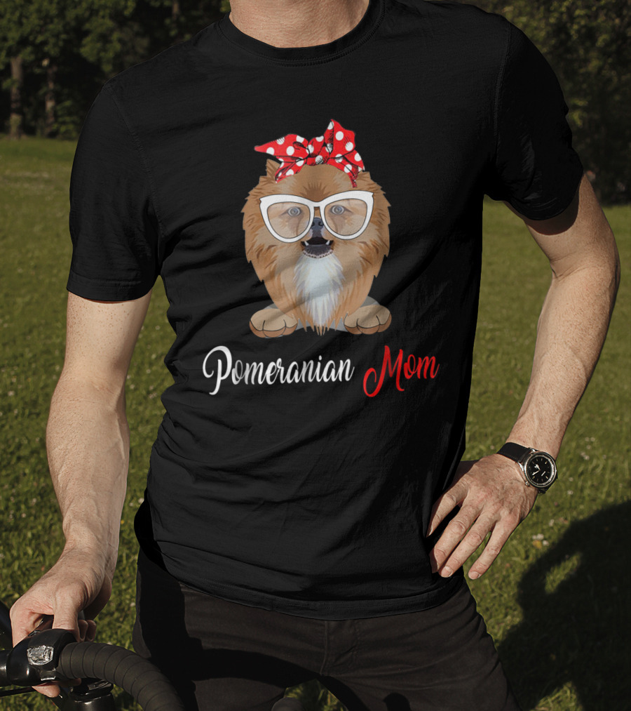 Pomeranian Mom With Polka Dot Bow And Glasses Fashion T-Shirt