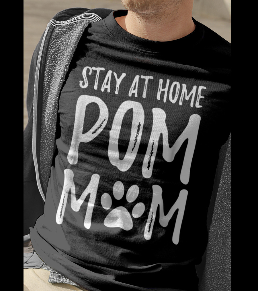 Stay At Home Pom Mom Pomeranian Paw Prints T-Shirt