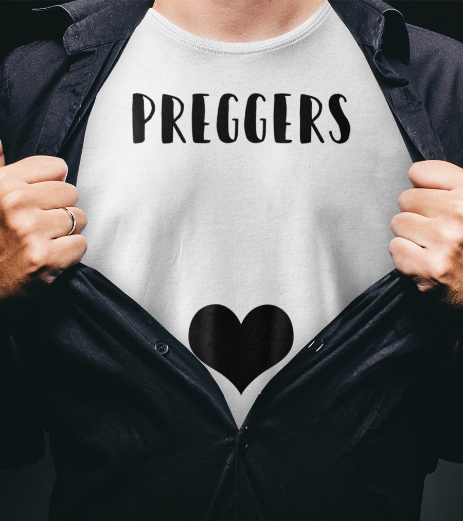Preggers Announce Baby Prego Mom Heart Idea46 T-Shirt