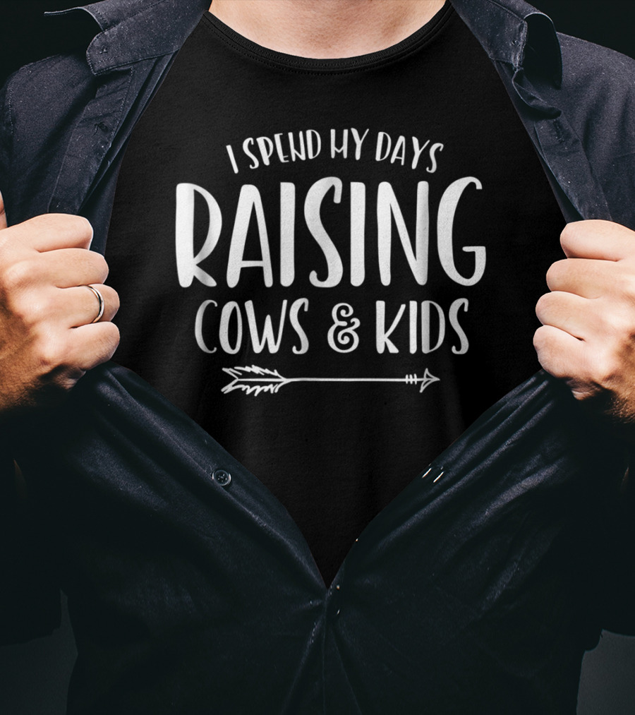 Raising Cows And Kids Ranch Mom Cattle Mother T-Shirt