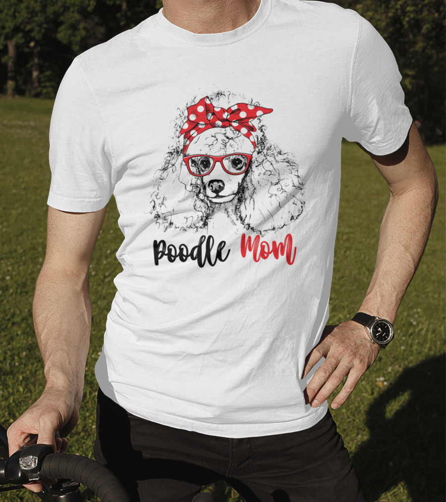 Red Poodle Mom With Bow And Glasses For Women81 T-Shirt