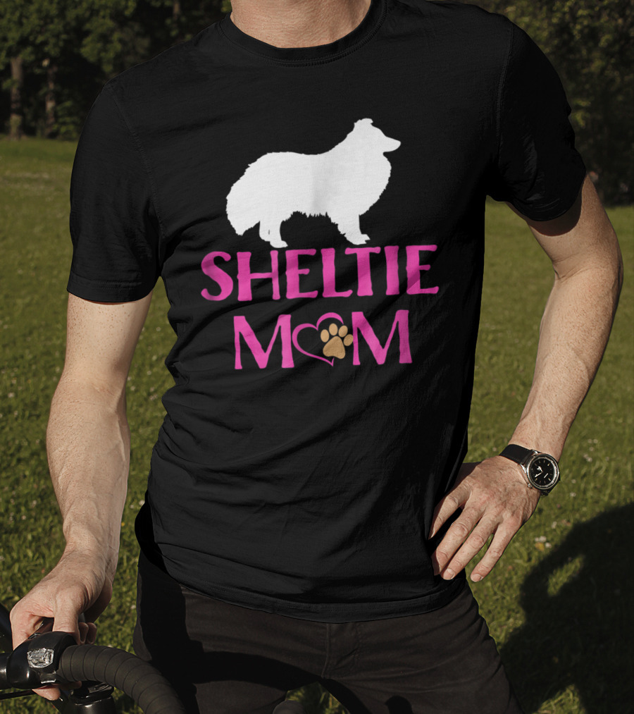 Sheltie Mom With Heart And Paw Prints T-Shirt