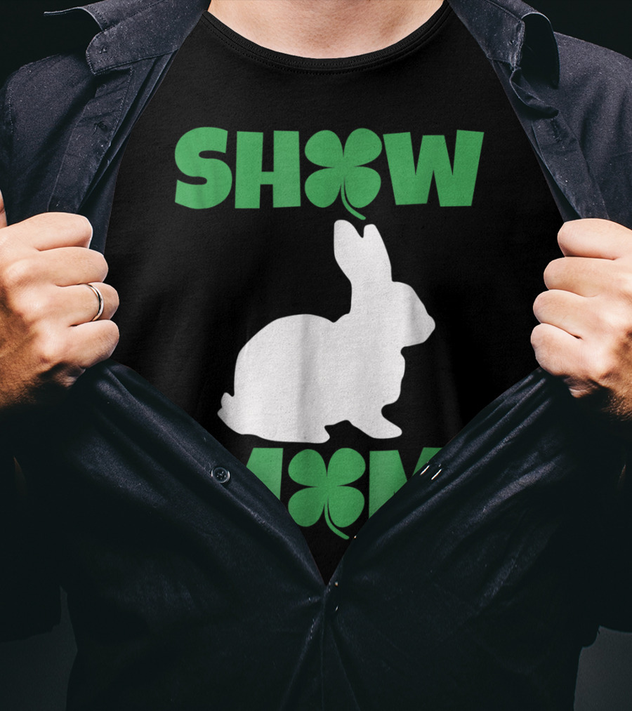 Show Mom Clover Rabbit T-Shirt