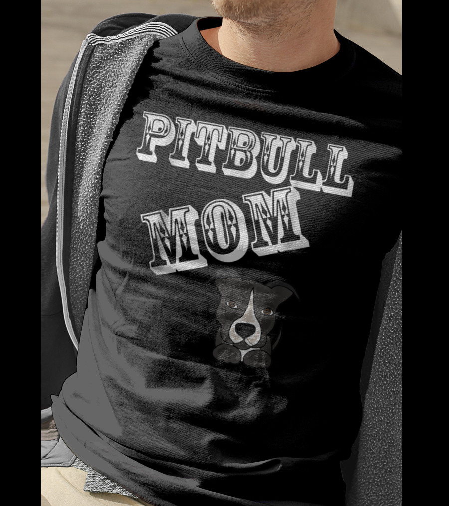 Pitbull Mom SmileteesPets Cute Pitbull T-Shirt