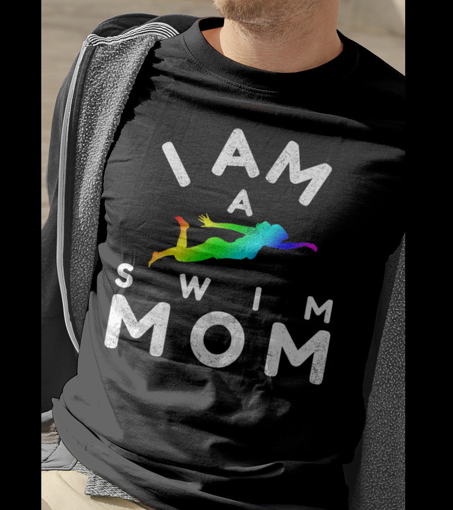 I Am A Swim Mom Rainbow Diver T-Shirt
