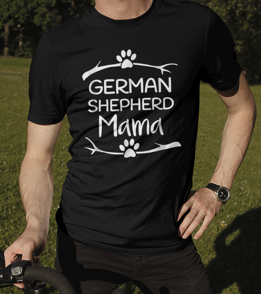 German Shepherd Mama German Shepherd Paw Print Mama T-Shirt