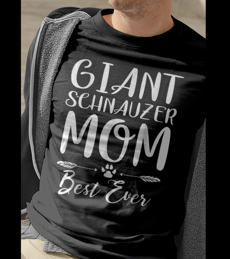 Giant Schnauzer Mom Best Ever Paw Print Dog Lovers T-Shirt