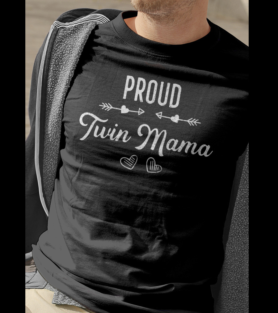 PROUD TWIN MAMA Twin Mom Hearts Arrows T-Shirt
