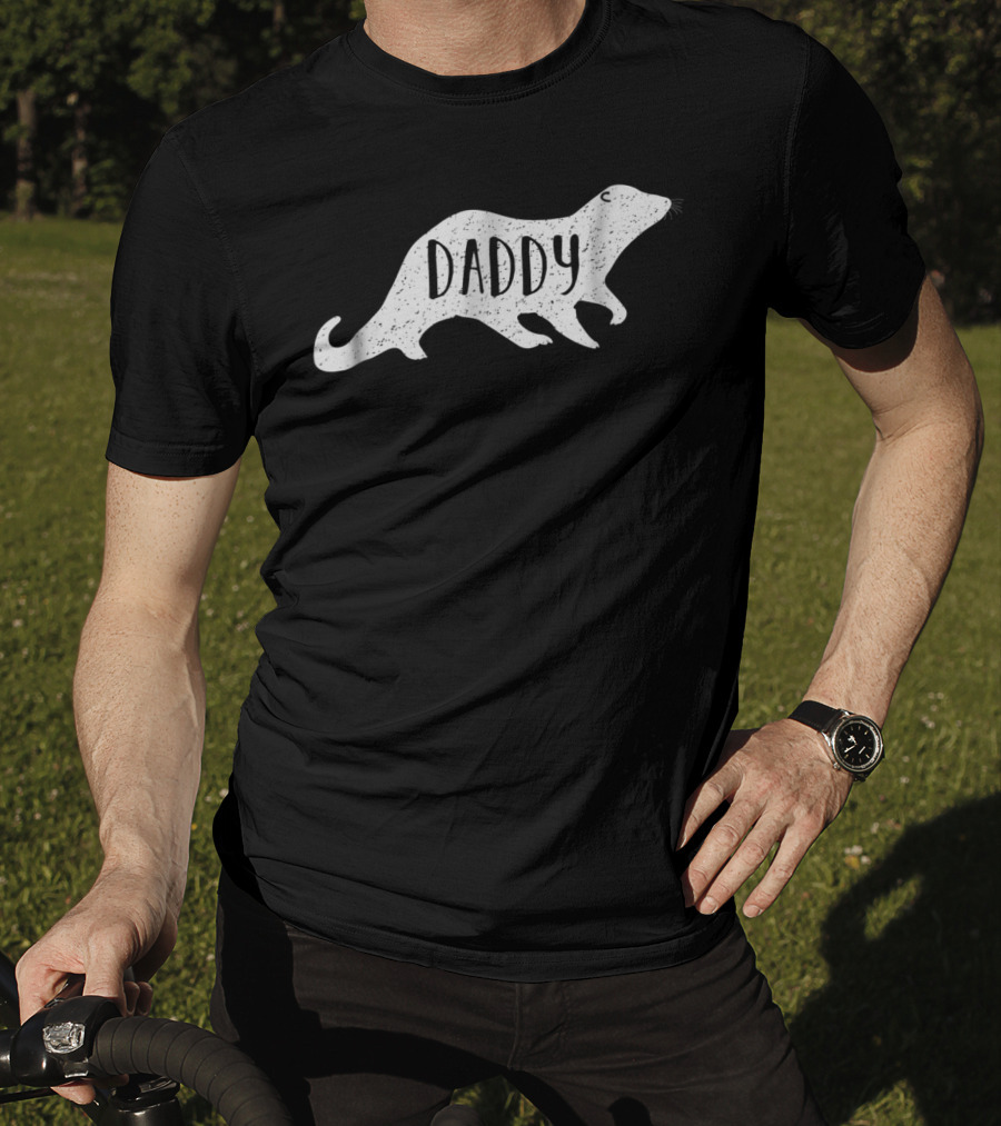 Vintage Daddy Otter Mom Tees26 T-Shirt