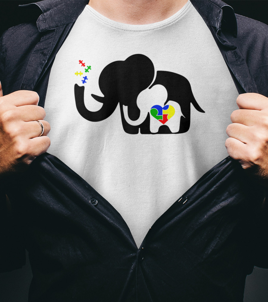 Autism Awareness Elephant With Puzzle Heart And Baby Elephant For Autism Mom T-Shirt