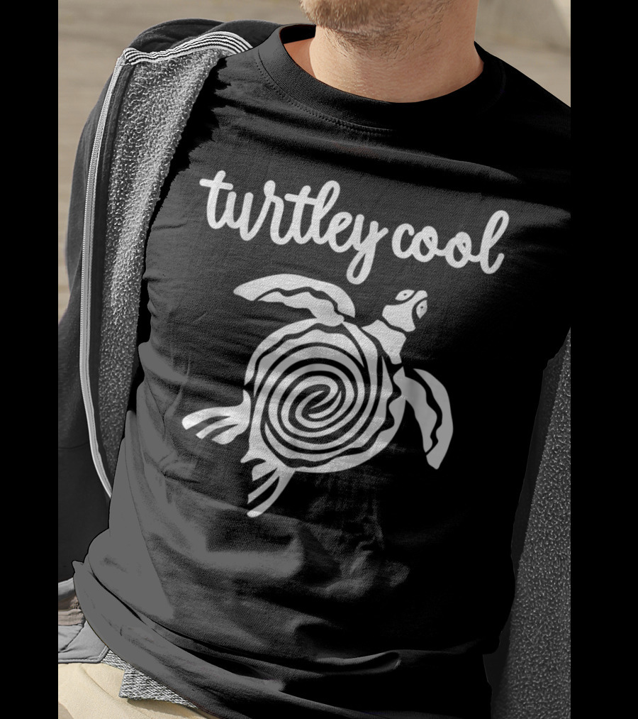 Turtley Cool World Ocean Sea Turtle For Cool Mom Dad51 T-Shirt