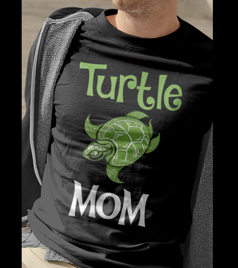 Turtle Mom Green Tortoise T-Shirt